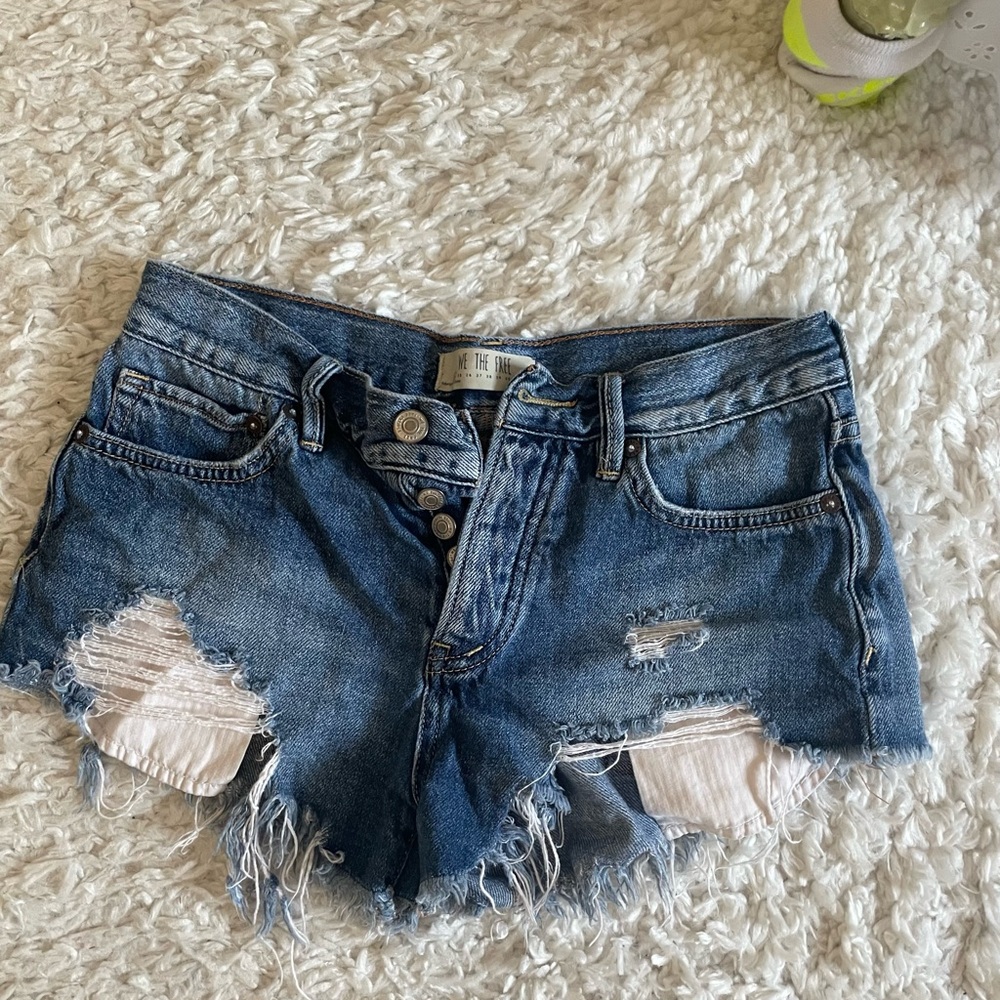 Blue loving hood vibrations denim shorts